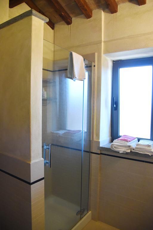 Casa Vacanze Vigna Di Valle Bracciano  Bilik gambar