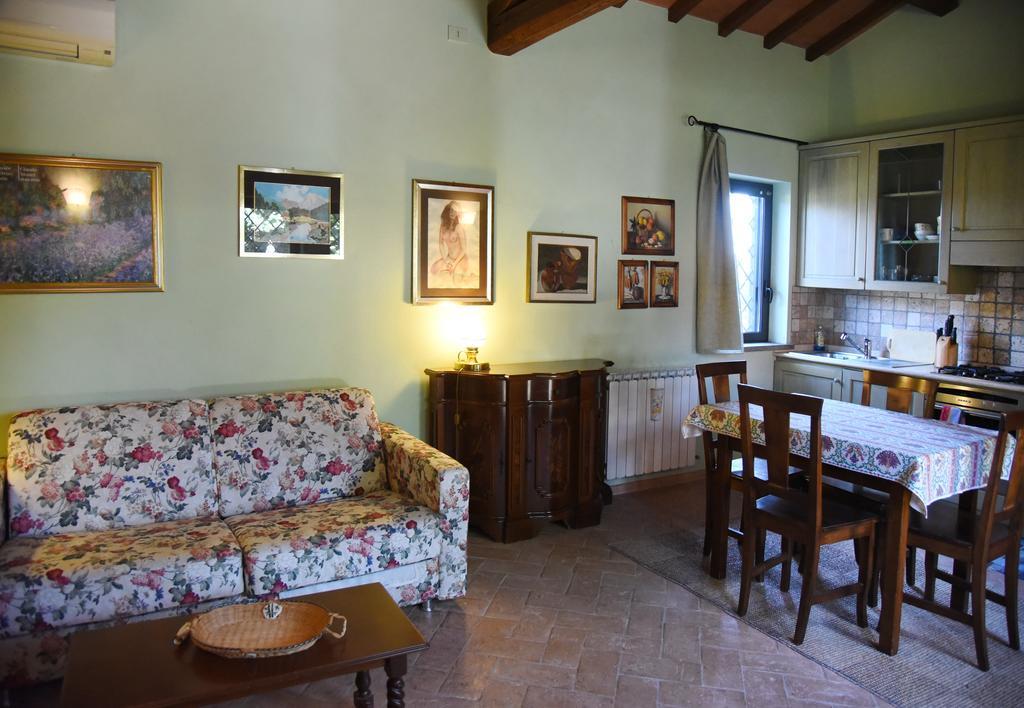 Casa Vacanze Vigna Di Valle Bracciano  Bilik gambar